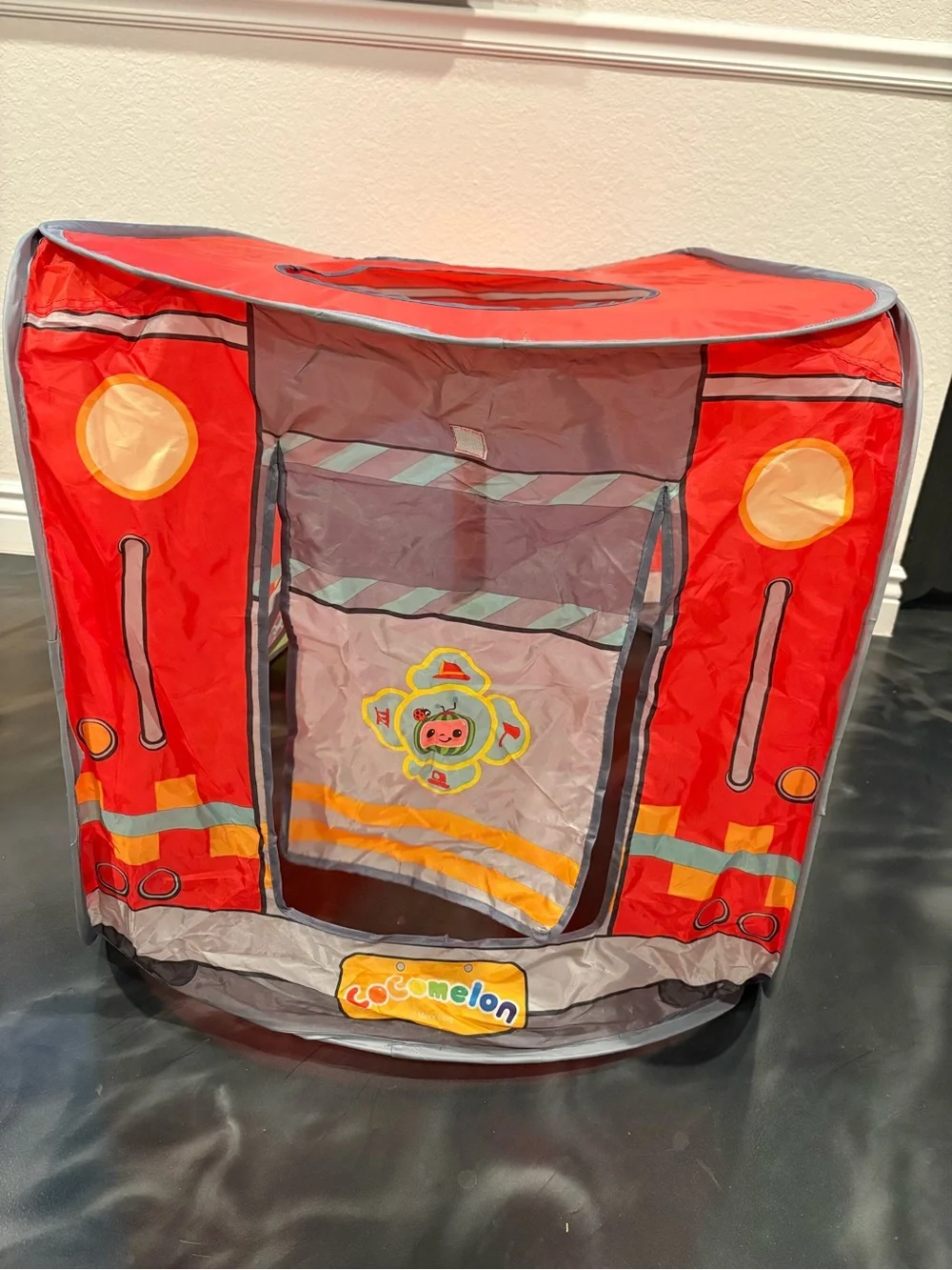 Cocomelon Firetruck Pop-Up Tent Playtime Fun Kids Pretend Play Travel Game